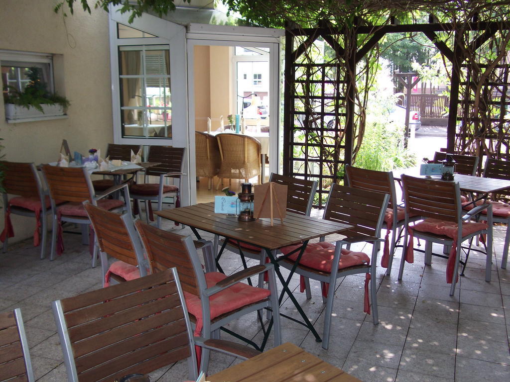 Pension & Cafe Am Kraehenberg Halle  Eksteriør bilde