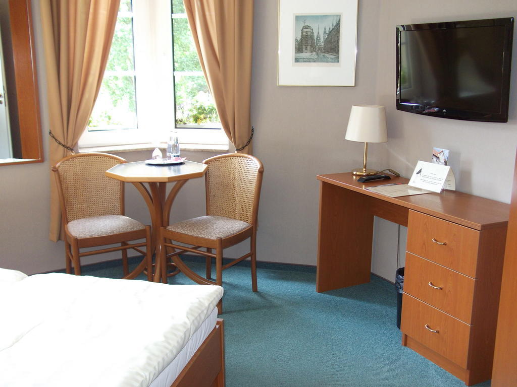 Pension & Cafe Am Kraehenberg Halle  Rom bilde